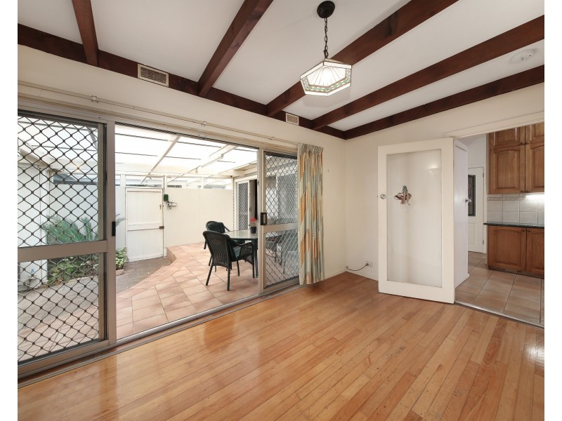 33 Parkmore Road, Bentleigh East VIC 3165