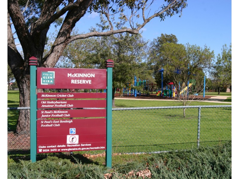 33 Parkmore Road, Bentleigh East VIC 3165