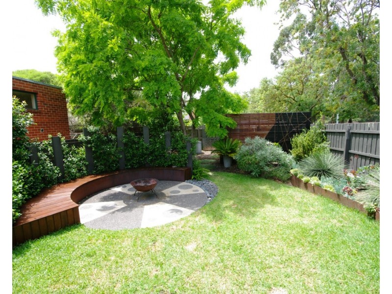 2 Miles Street, Bentleigh VIC 3204