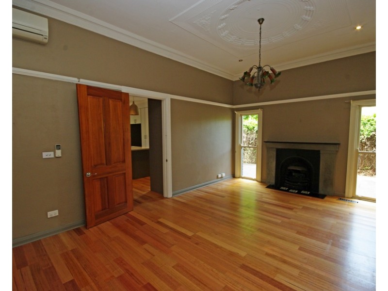 2 Miles Street, Bentleigh VIC 3204