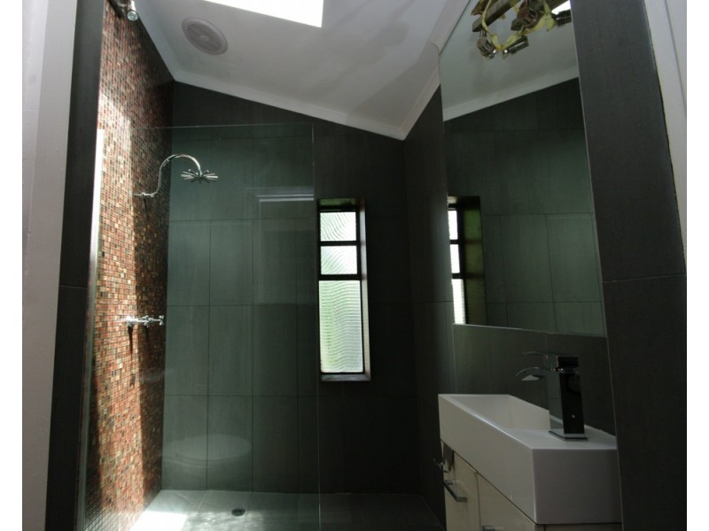 2 Miles Street, Bentleigh VIC 3204