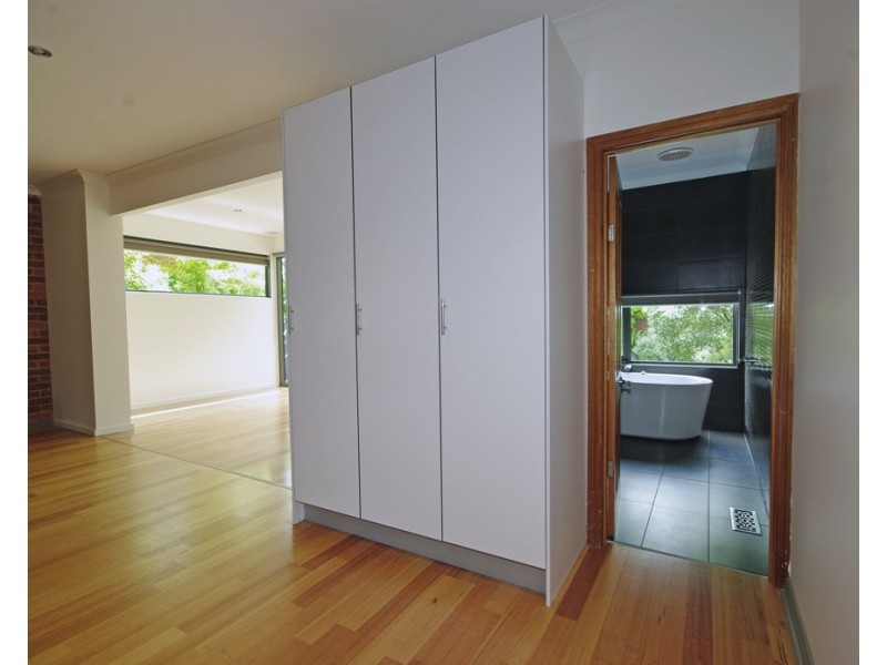 2 Miles Street, Bentleigh VIC 3204