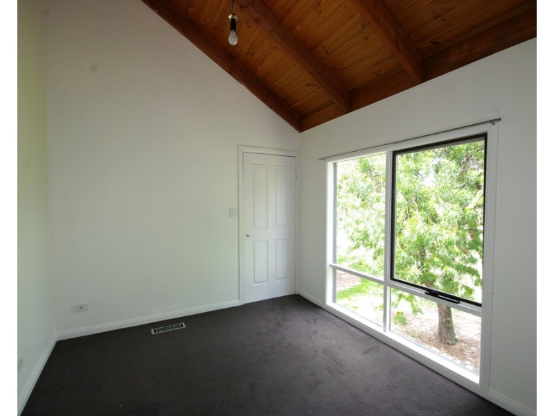 2 Miles Street, Bentleigh VIC 3204