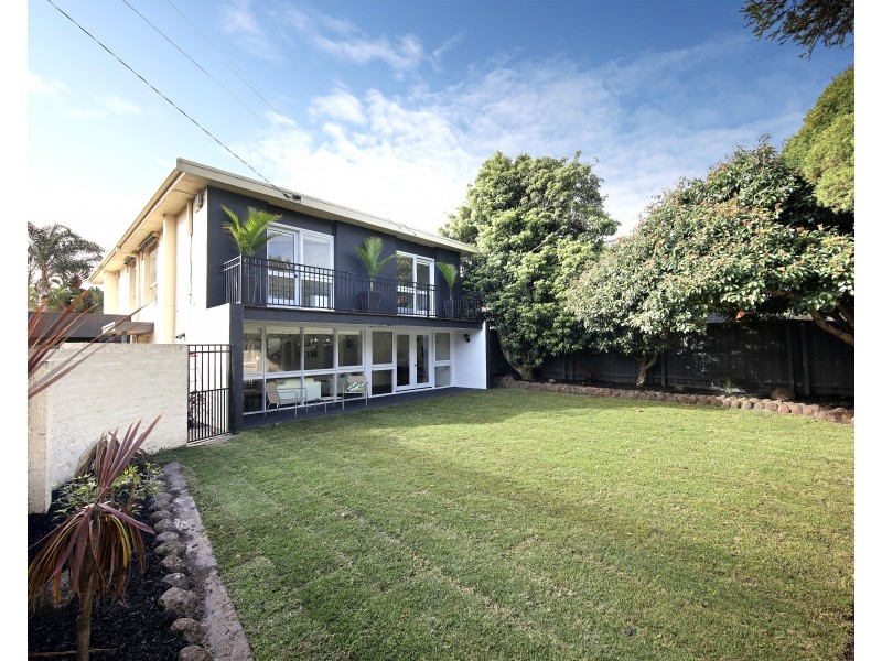 23 Elliott Crescent, Dingley Village VIC 3172