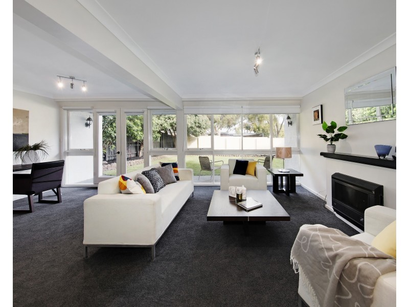 23 Elliott Crescent, Dingley Village VIC 3172