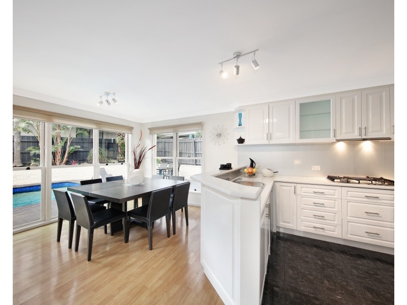 23 Elliott Crescent, Dingley Village VIC 3172