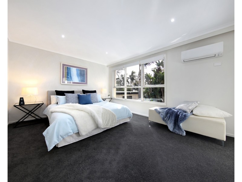 23 Elliott Crescent, Dingley Village VIC 3172