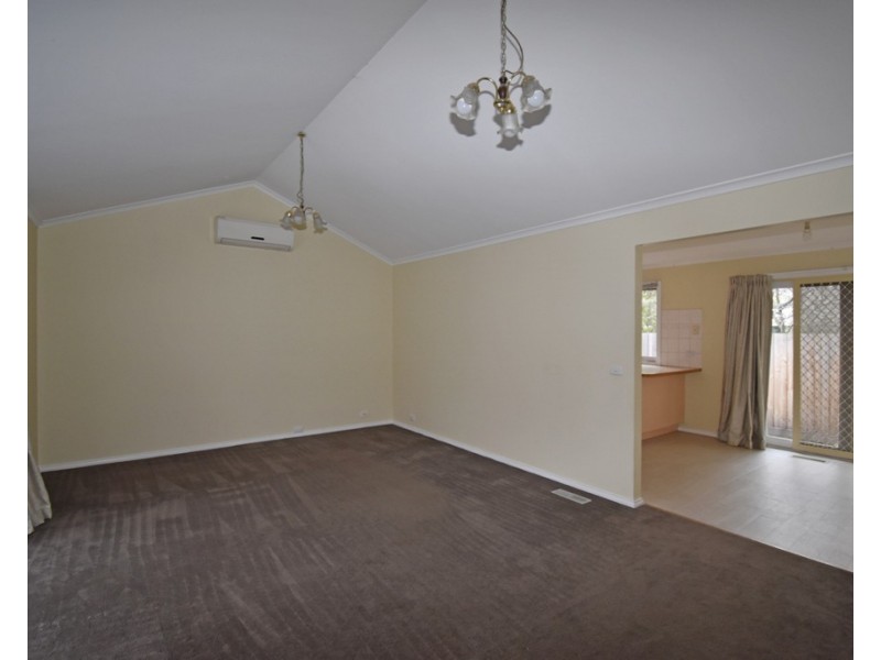 2/61 Marlborough Street, Bentleigh East VIC 3165