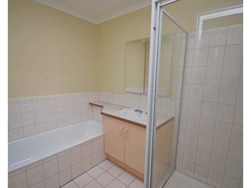 2/61 Marlborough Street, Bentleigh East VIC 3165