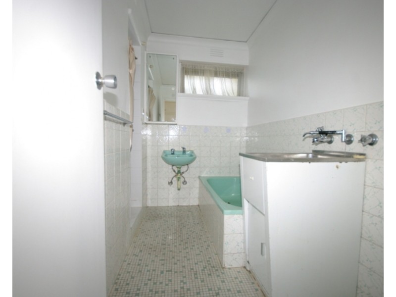 11/12 Bartlett Street, Hampton East VIC 3188