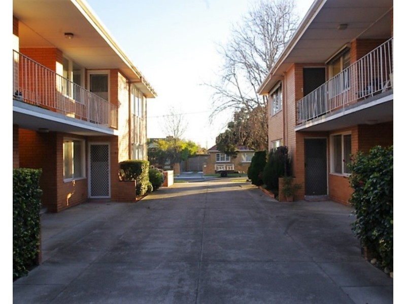 11/12 Bartlett Street, Hampton East VIC 3188