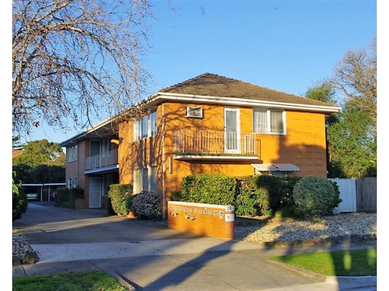 11/12 Bartlett Street, Hampton East VIC 3188
