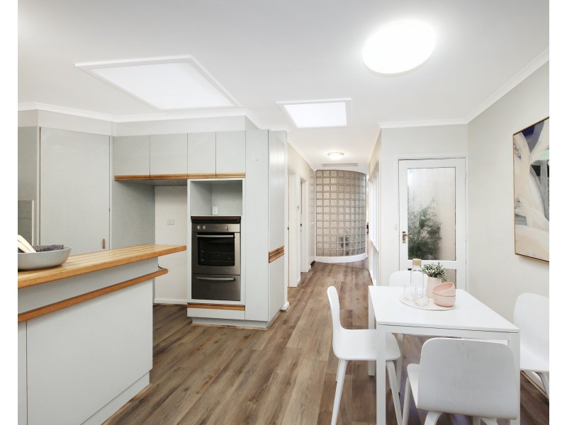 18 Leaburn Avenue, Caulfield North VIC 3161