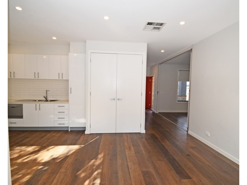 2/37 Magnolia Avenue, Bentleigh East VIC 3165