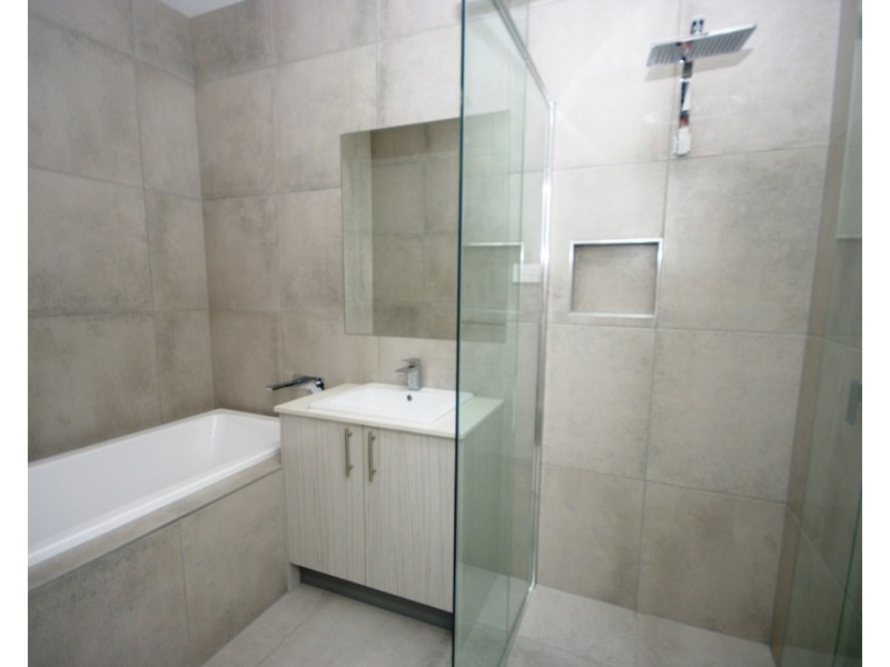 2/37 Magnolia Avenue, Bentleigh East VIC 3165