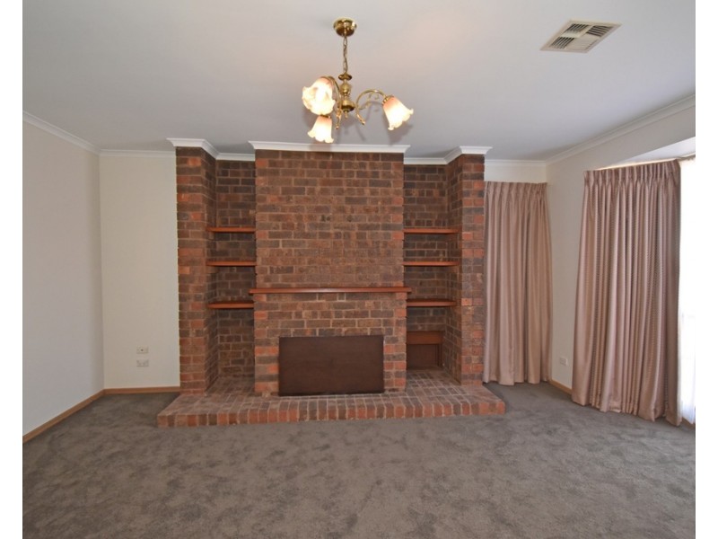 2/21 Hopkins Street, Mckinnon VIC 3204