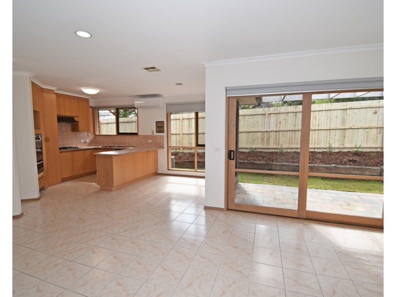 2/21 Hopkins Street, Mckinnon VIC 3204