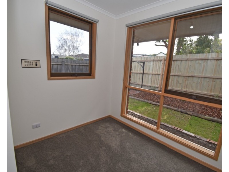 2/21 Hopkins Street, Mckinnon VIC 3204