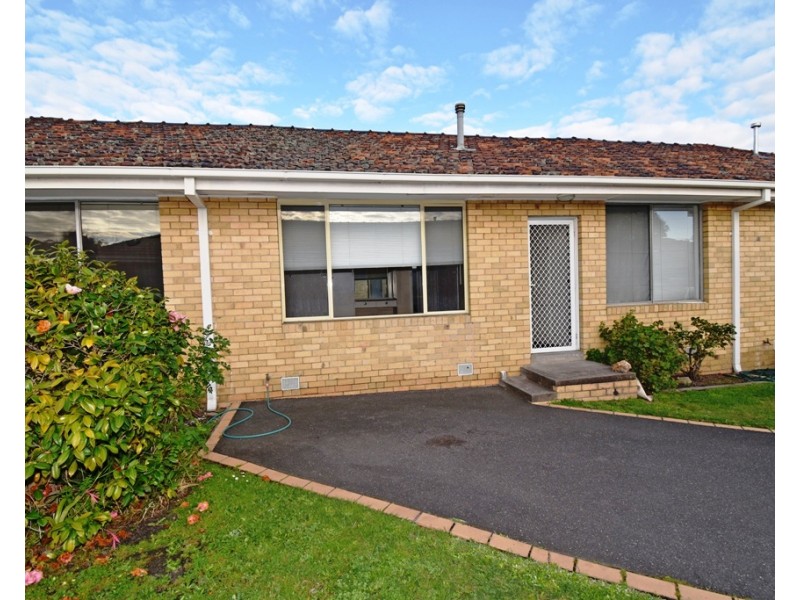 2/23  Morton Street, Clayton VIC 3168