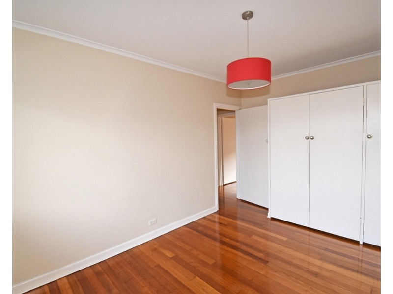 2/23  Morton Street, Clayton VIC 3168