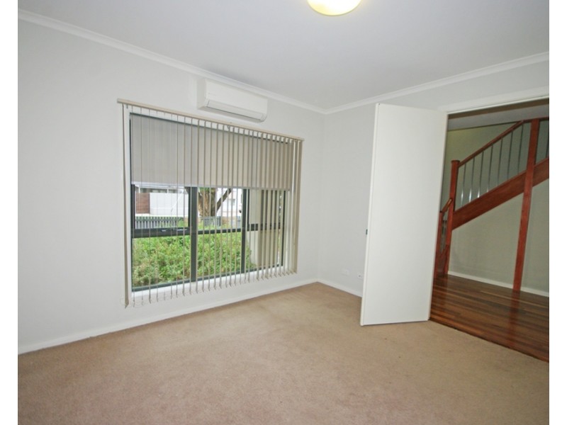 1/37 Anne Street, Mckinnon VIC 3204