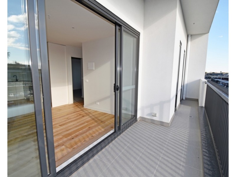 204/23 Bent Street, Bentleigh VIC 3204