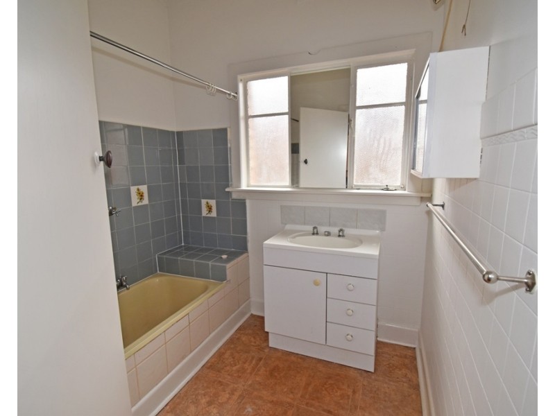 16 Valkstone Street, Bentleigh East VIC 3165