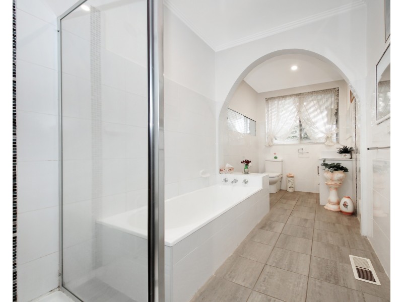 87 Victor Road, Bentleigh East VIC 3165