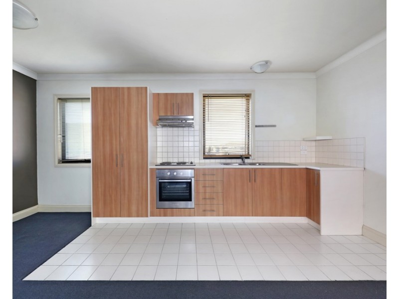 1/3 Royal Lane, Glen Huntly VIC 3163