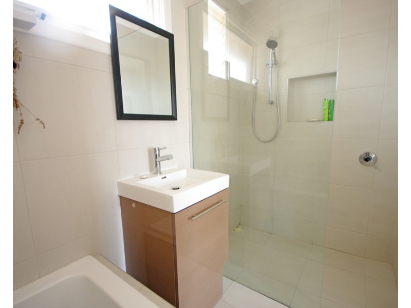 3/40 Munster Avenue, Carnegie VIC 3163