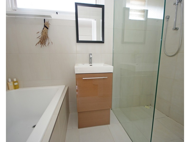 3/40 Munster Avenue, Carnegie VIC 3163