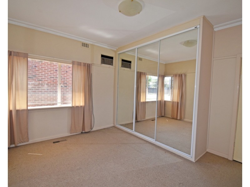 100 Tucker Road, Bentleigh VIC 3204