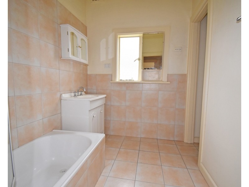 100 Tucker Road, Bentleigh VIC 3204