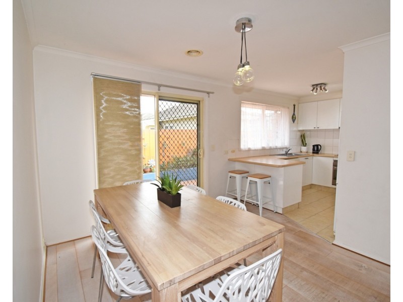 2/33 Lilac Street, Bentleigh East VIC 3165