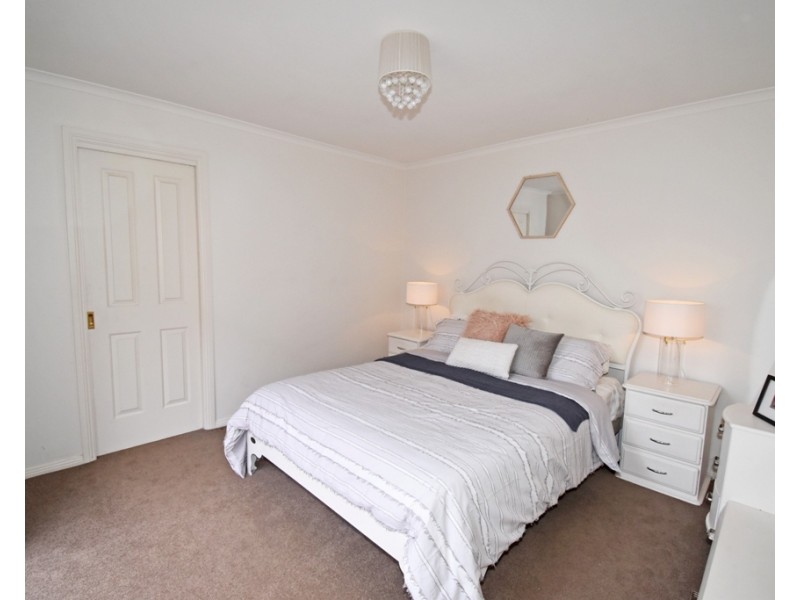 2/33 Lilac Street, Bentleigh East VIC 3165