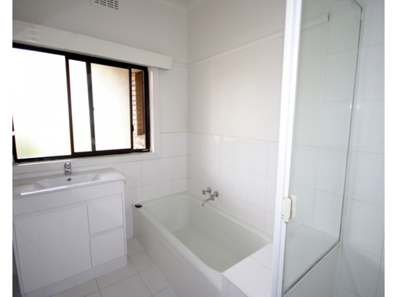 14  Leigh Street, Bentleigh East VIC 3165