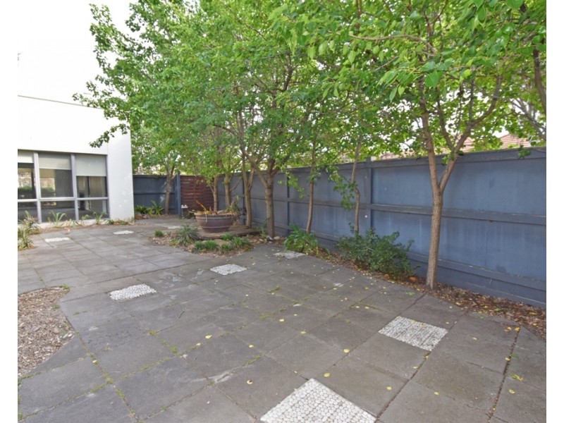 2 Pinehurst Way, Heatherton VIC 3202