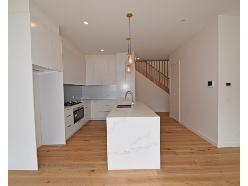 12 Magnolia Avenue, Bentleigh East VIC 3165