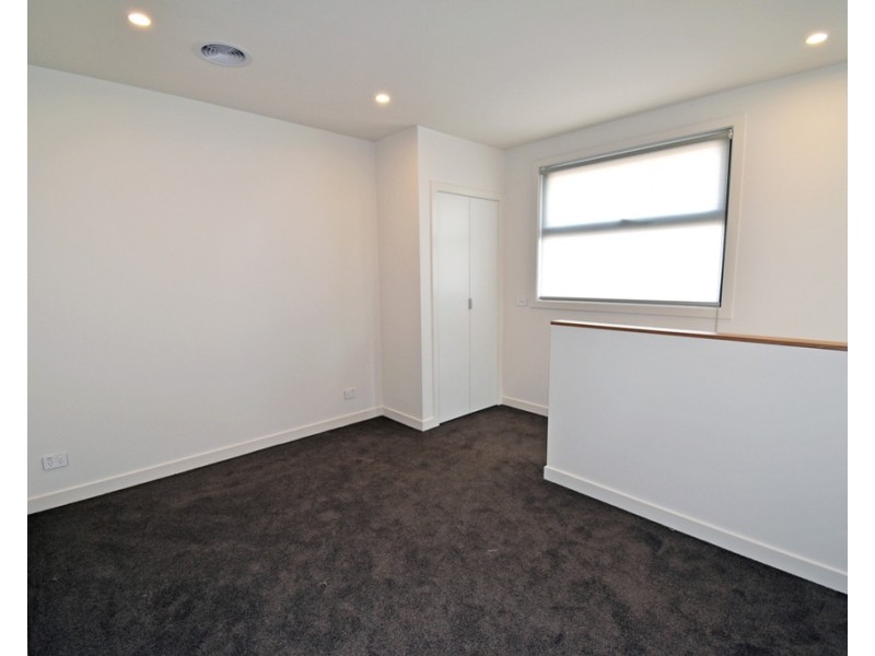 12 Magnolia Avenue, Bentleigh East VIC 3165