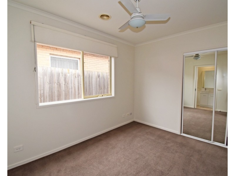 1/82 Deakin Street, Bentleigh East VIC 3165