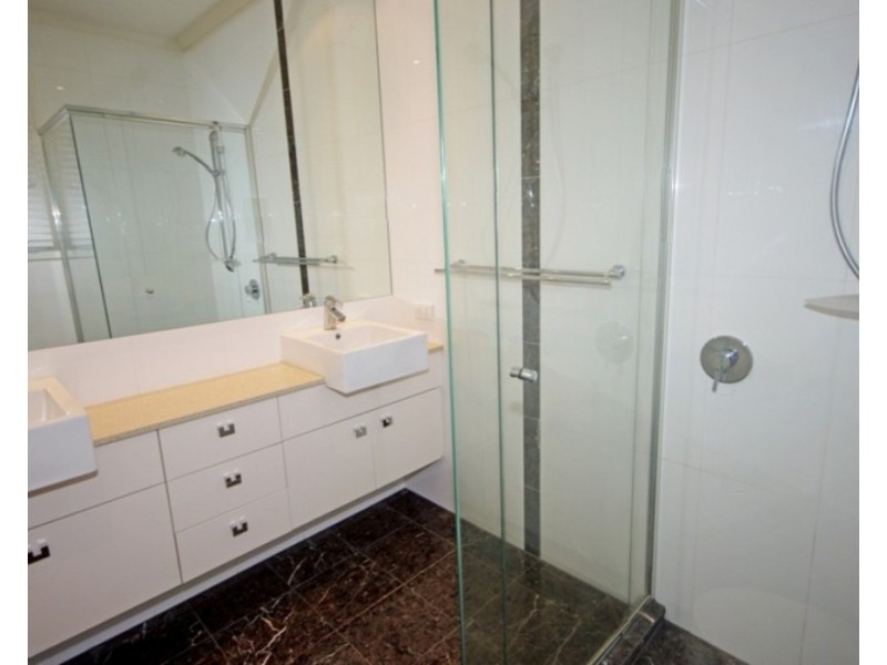 2A Shanahan Crescent, Mckinnon VIC 3204