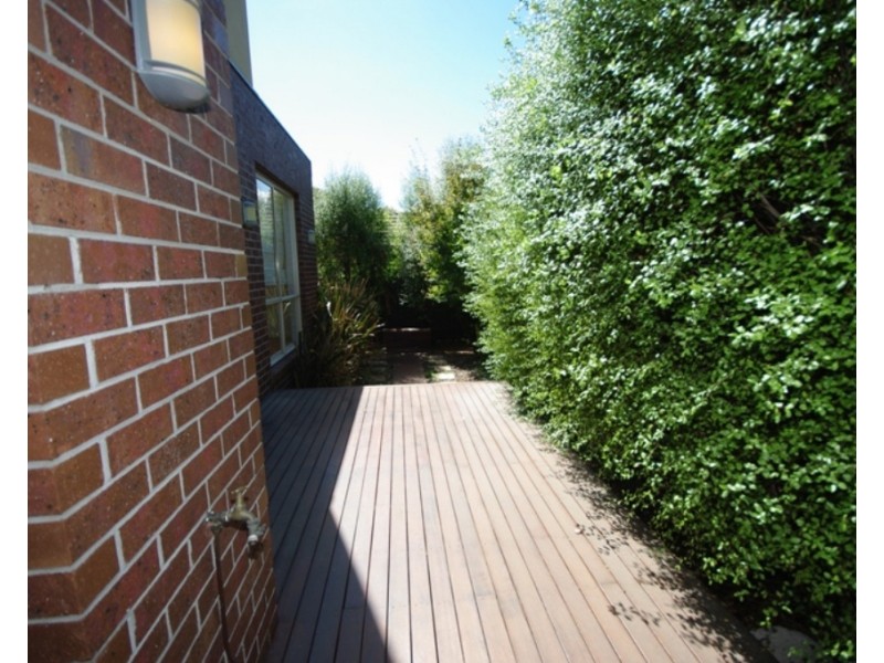 2A Shanahan Crescent, Mckinnon VIC 3204