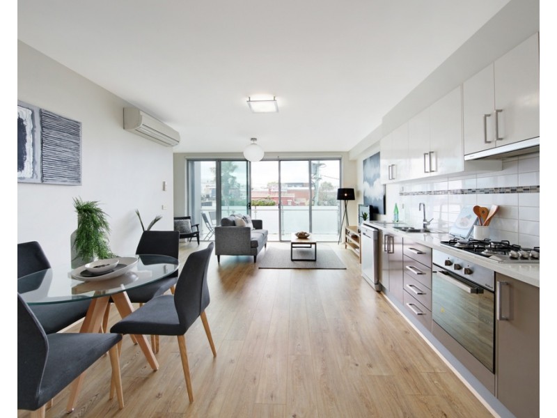 99 Nicholson Street, Mckinnon VIC 3204