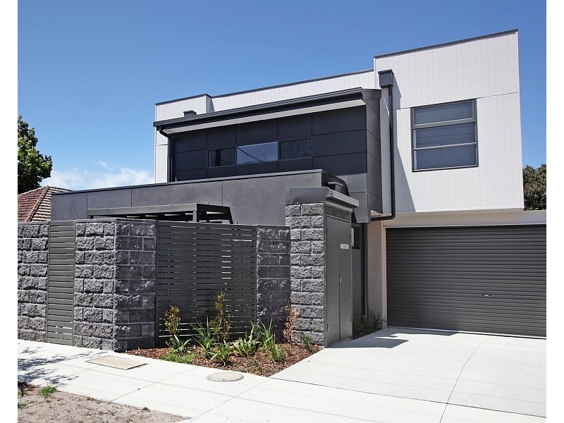 1/2  Jasper Road, Bentleigh VIC 3204