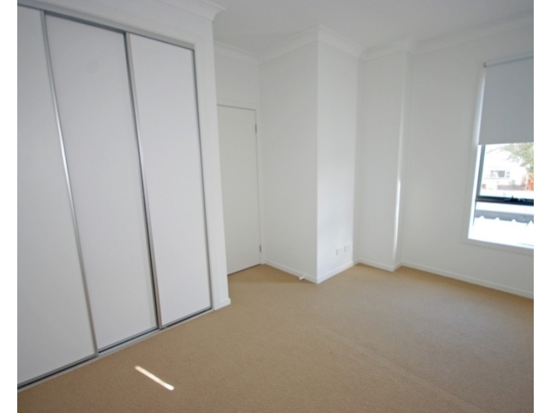 1/2  Jasper Road, Bentleigh VIC 3204