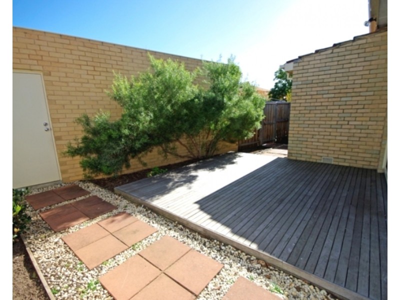 1/11 Carrington Street, Hampton East VIC 3188