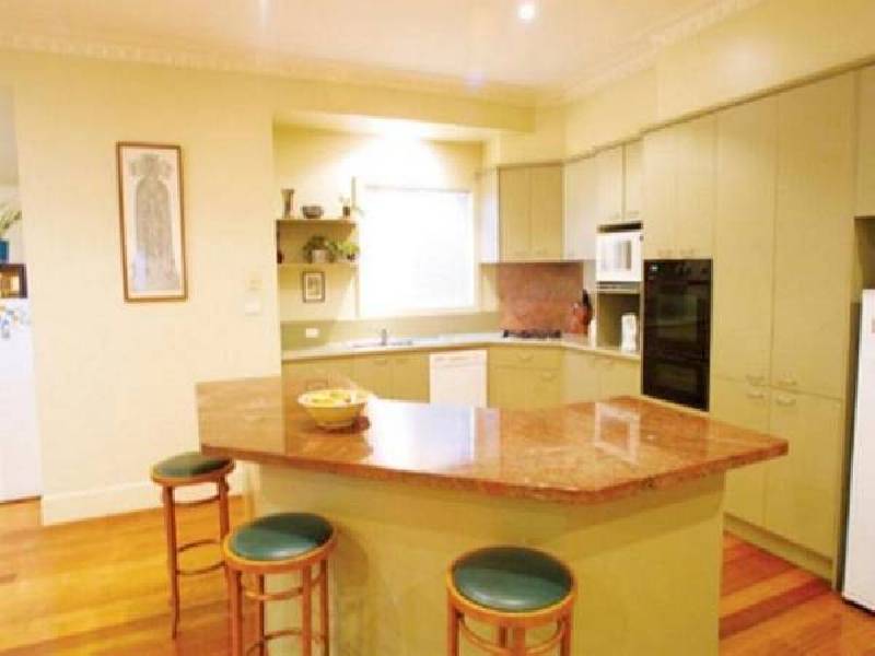 35 Cairnes Grove, Bentleigh VIC 3204