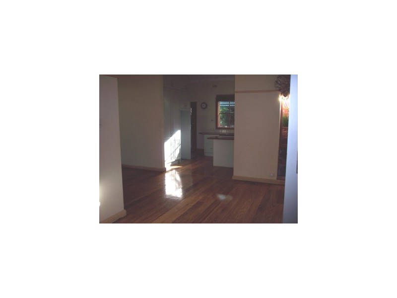 27 Lees Street, Mckinnon VIC 3204