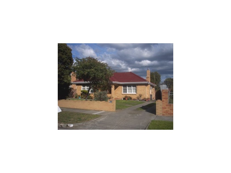 8 Neville Street, Bentleigh East VIC 3165