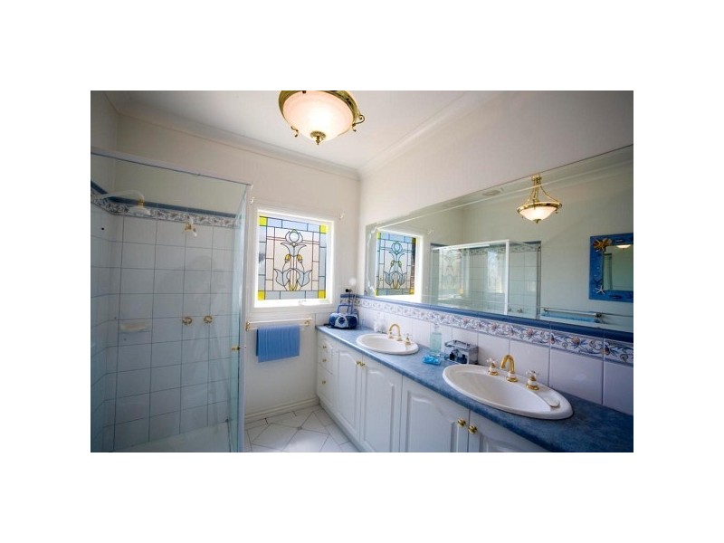 22 Oaktree Avenue, Wyndham Vale VIC 3024